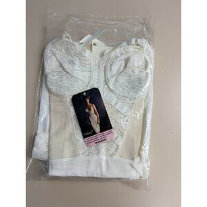 Vintage Kayser Bra Slip Size S / 32 A Lace Trim White Boudoir Glam Pinup Unworn